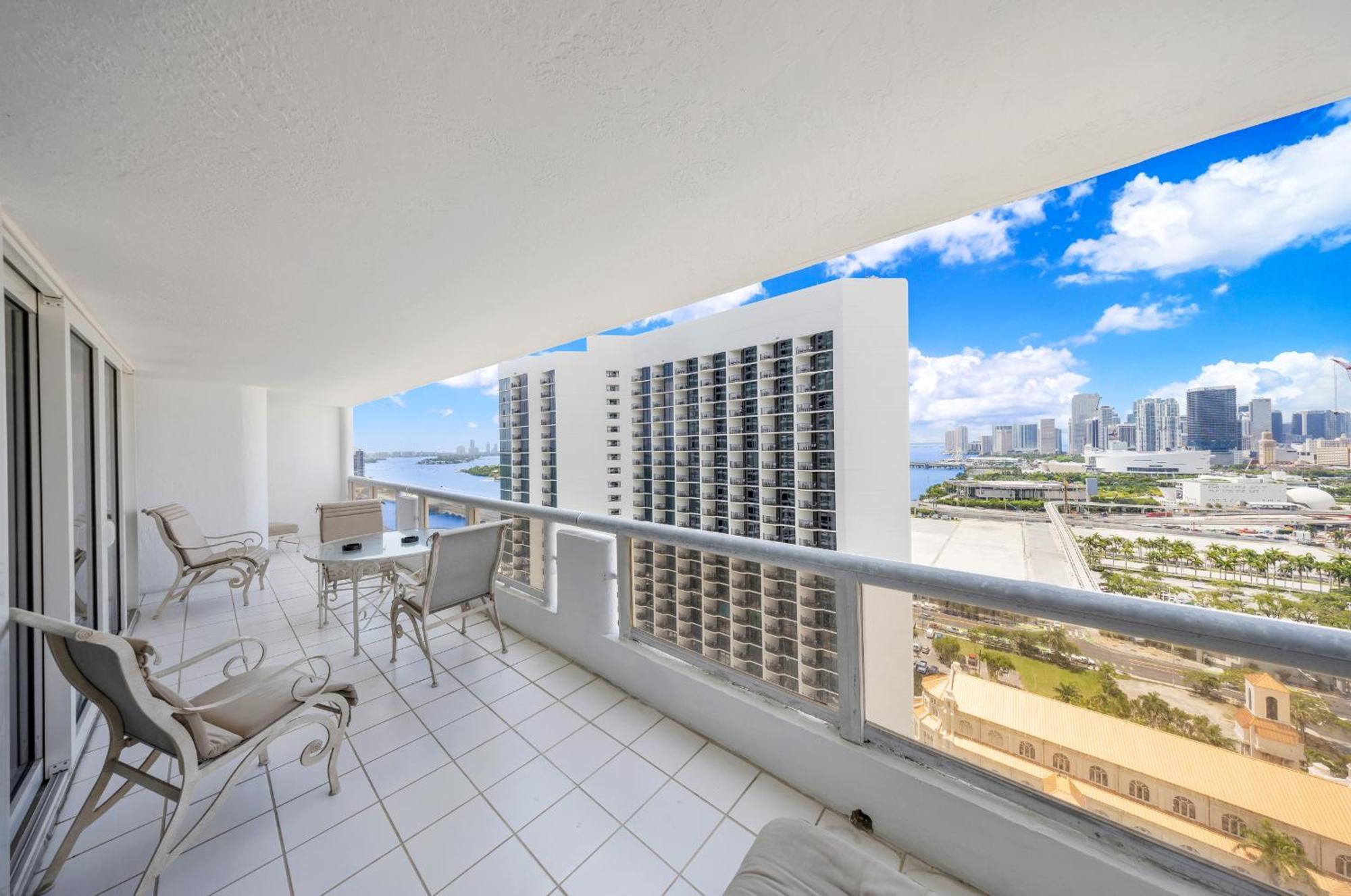 Bayside Glam With Epic Views Apartamento *